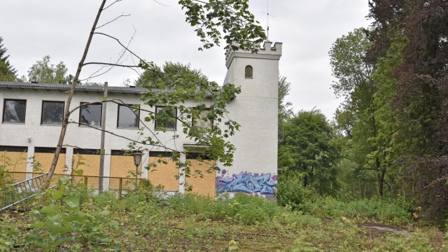 Neue Wohnungen: Wenig märchenhaft sieht das ehemalige Märchenwald-Gelände aus.