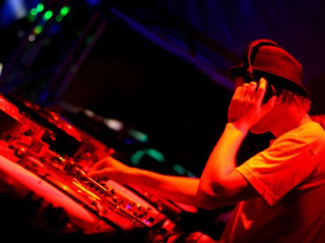 DJ im Club