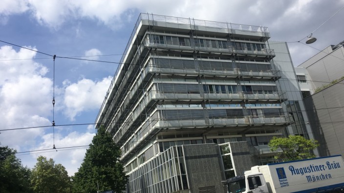 München: An der Chiemgaustraße 109 in Ramersdorf liegt der Bürokomplex, den der Landkreis gekauft hat.
