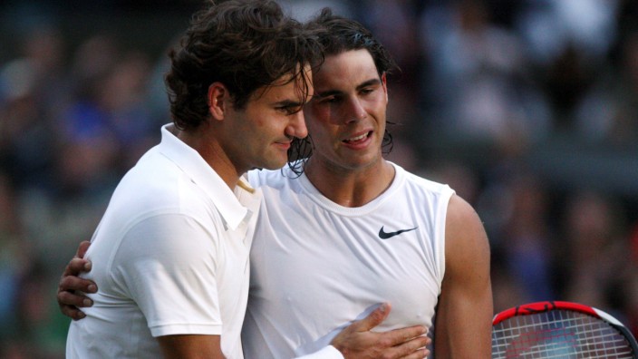 Wimbledon - Rafael Nadal und Roger Federer nach dem Finale 2008