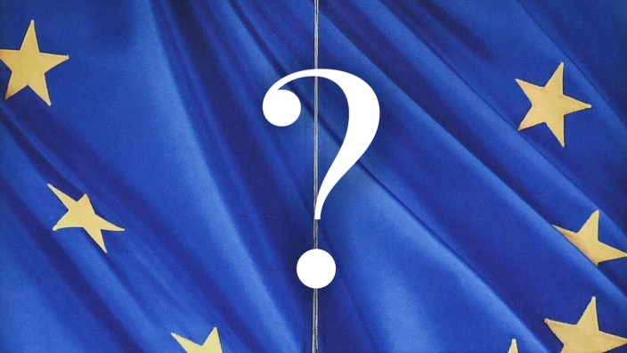 Geschlossene Eingangst¸r an der EU Kommission Berlaymont GebâÄ°ude Br¸ssel Bruessel Europavier
