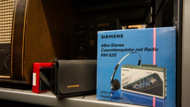 40 Jahre Walkman: 1981 verkauft Sony allein in Deutschland 100 000 Exemplare. Und Konkurrenten ziehen nach - mit anderen Namen.
