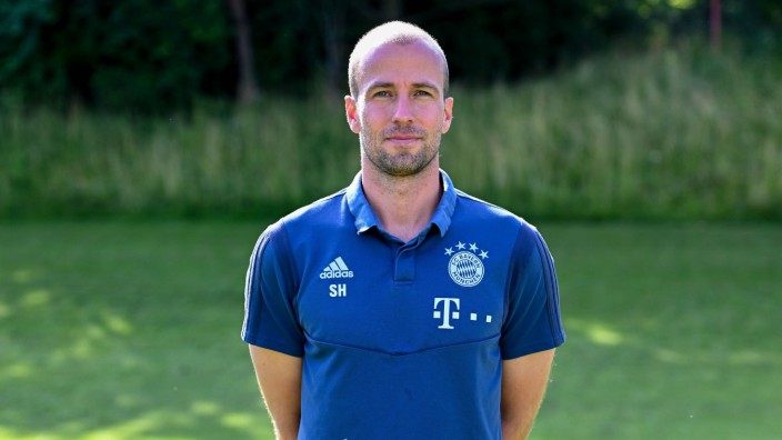 Sebastian Hoeneß Cheftrainer FC Bayern München II U23 3 Liga Porträttermin 2019 2020 *** Seb