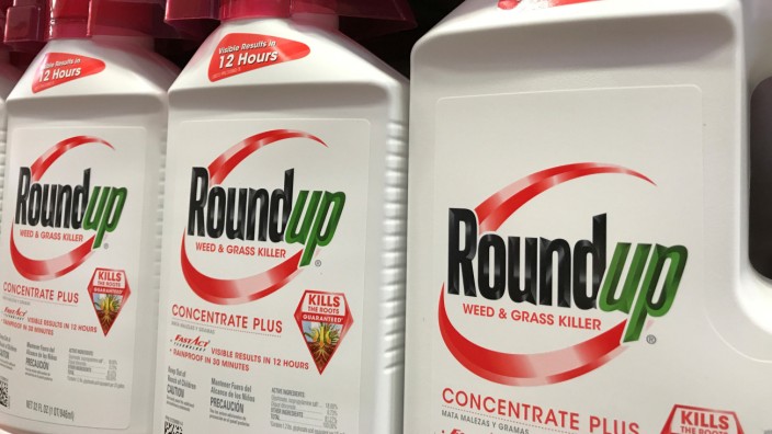 FILE PHOTO: Bayer unit Monsanto's Roundup shown for sale in California