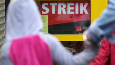 Streik der Erzieherinnen: Bestreikte Kita: Die Erzieherinnen kämpfen für mehr Gehalt und verbesserten Gesundheitsschutz.