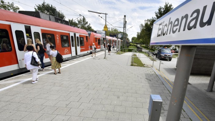 Bahnausbau: Nur bis Eichenau soll der S-Bahn-Ausbau gehen. Und der Staatsregierung reichen drei Gleise.