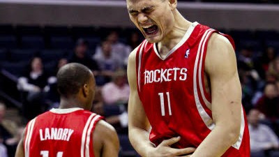 Sport kompakt: Volksheld mit tragischer Verletzungsmisere: Yao Ming, der chinesische Centerspieler der Houston Rockets, fällt für die komplette NBA-Saison aus.