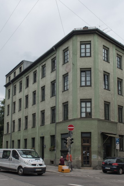 Wohnungslosenheim des Männerfürsorgevereins. Heim an der Gabelsbergerstraße 72