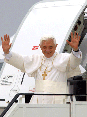 Papst, Benedikt, Flugzeug, ddp