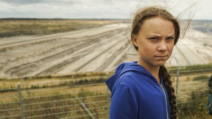 Jahresrückblick 2019: Greta Thunberg: Der Anblick der durch den Tagebau Hambach verwüsteten Landschaft habe sie tief erschüttert, sagte Thunberg bei einem Besuch des Hambacher Forsts im August.