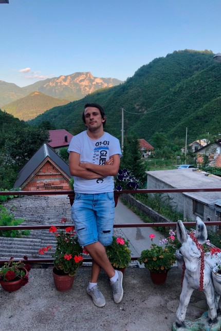 Umwelt: Der Umweltaktivist Dženan Šašić will den Bau eines Wasserkraftwerks in seinem Heimatdorf verhindern.