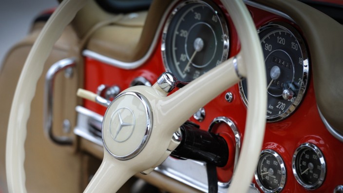 Neue Heimat: Das Lankrad eines alten Mercedes Benz.