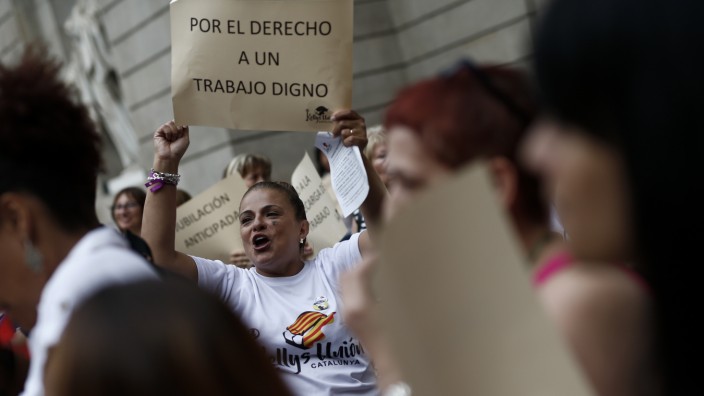 Streiks in Spanien: "Die, die sauber machen" protestieren für bessere Arbeitsbedingungen, hier im August 2018 vor dem Rathaus in Barcelona.