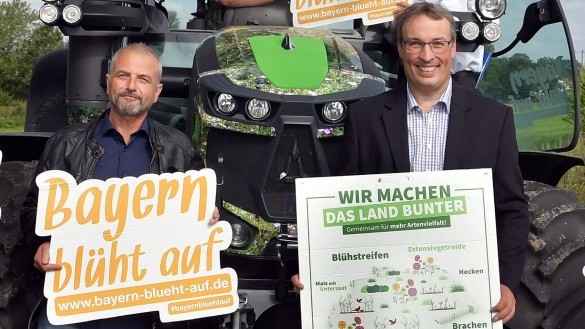 Bayerischer Bauernverband: Da waren sie noch ein Team: Jakob Maier (links) und Michael Hamburger bei einer gemeinsam präsentierten Aktion im August 2019.