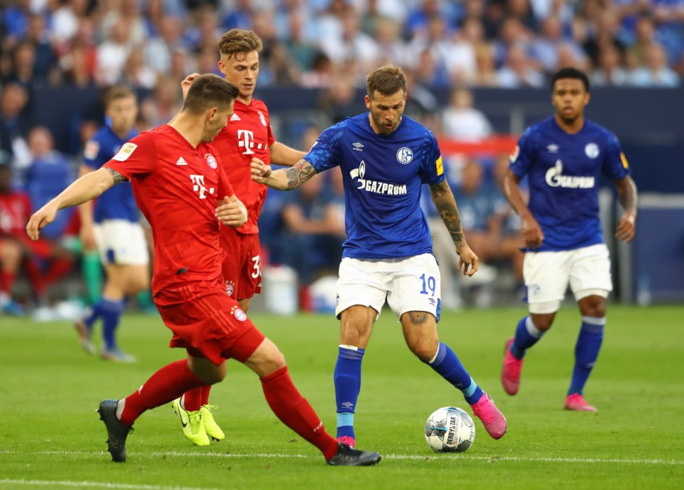 FC Schalke 04 v FC Bayern Muenchen - Bundesliga
