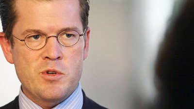 Zukunft von Opel: Wirtschaftsminister Guttenberg