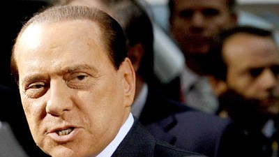 Italien in der Krise: Er sorgt immer für Schlagzeilen: Italiens Ministerpräsident Silvio Berlusconi.