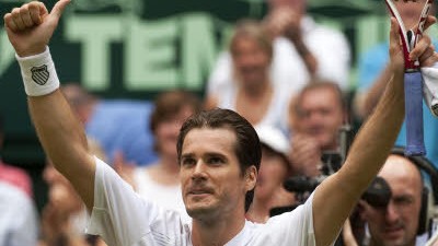 Tennis: Haas gewinnt in Halle: Erster Sieg auf Rasen: Tommy Haas gewinnt in Halle/Westfalen.