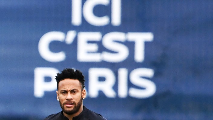 Zirkus um Neymar: Ici, c'est Paris! Hier ist Paris! Und Neymar ist zu seinem großen Bedauern immer noch da ...