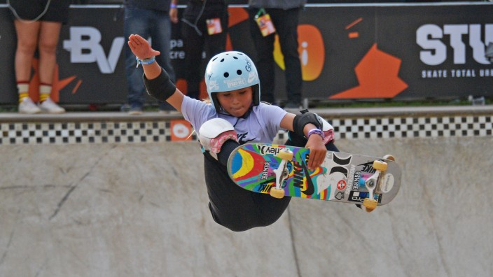 Skateboard: Eine der besten Skateboarderinnen der Welt - und gerade mal elf Jahre alt: Sky Brown.