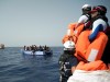 ´Ocean Viking" nimmt vor Libyen Bootsflüchtlinge an Bord