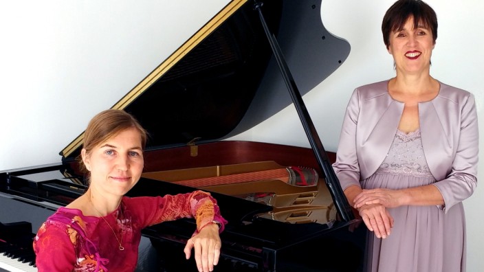 Gemeindesaal Buch: Olga Mendelova und Bärbel Mayrhofer laden zum Konzert.