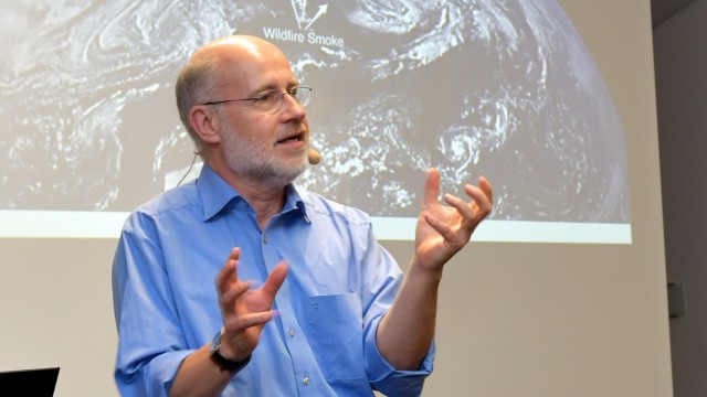 Klimaschutz: Harald Lesch schilderte unterhaltsam und aufrüttelnd zugleich den Zustand der Erde.