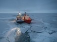 Auf einer Eisscholle durch das Nordpolarmeer