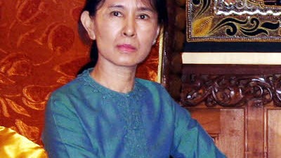 Birma: Suu Kyi verhaftet: Der birmanischen Oppositionellen und Friedensnobelpreisträger Aung San Suu Kyi droht eine lange Gefängnisstrafe