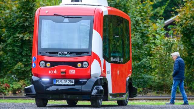 Innovation: Im Frühsommer könnte so ein Bus, wie er in Bad Brinbach im Landkreis Landkreis Rottal-Inn seit 2017 unterwegs ist, auch in Grafing seine Runden drehen.