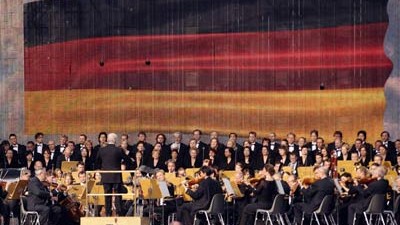 Fest zu 60 Jahren BRD: Das festliche Konzert unter der musikalischen Leitung von Daniel Barenboim war ein Highlight des Bürgerfests.