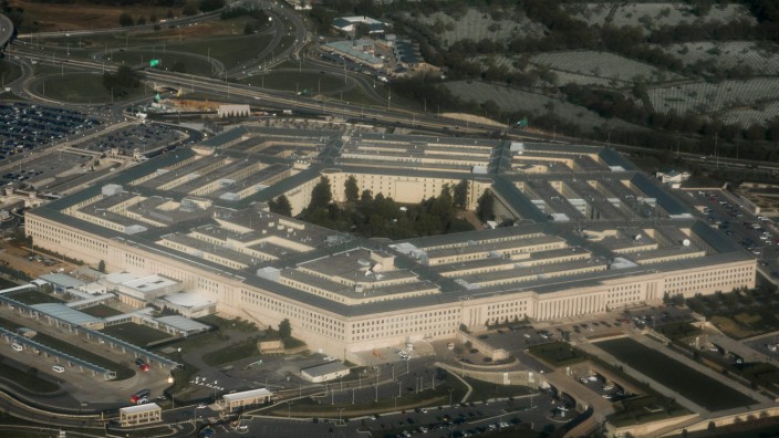 US-Geheimdienst-Leak: Unruhe im Pentagon. Die Quelle der jüngst geleakten Geheimdokumente ist offenbar ein junger Mann aus der Nationalgarde.