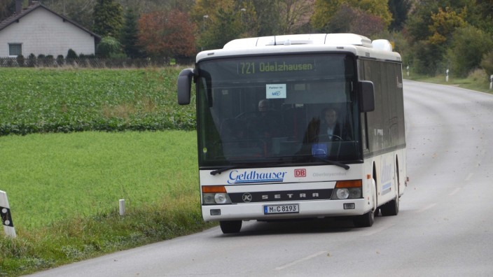 SZ-Serie: Mit dem Bus in den Landkreis, Folge 5: DIe MVV-Busse auf den Linien 703, 704, 706 und 721 sollen künftig öfter fahren.