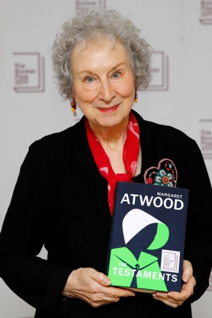 Booker Prize 2019: Margaret Atwood erhält den Preis bereits zum zweiten Mal für "Die Zeuginnen."