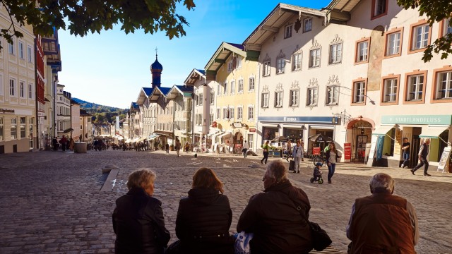 Bad Tölz-Wolfratshausen auf Instagram: Immer einen Besuch wert: die Marktstraße Bad Tölz.