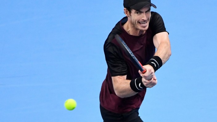 Tennis: Dreisatzsieg im Finale gegen Stan Wawrinka: Andy Murray gewann in Antwerpen seinen 45. Tour-Titel.