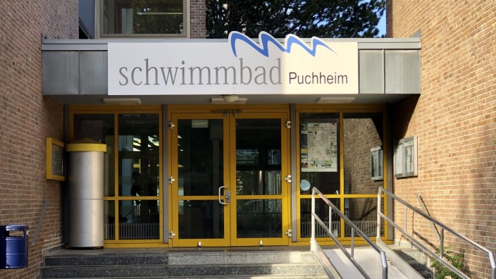 Haushalt in Puchheim: Die Schwimmbadsanierung kostet die Stadt Puchheim fünf Millionen Euro.