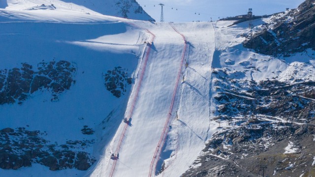 Ski alpin: Die Rennstrecke von Sölden am Rettenbachgletscher.