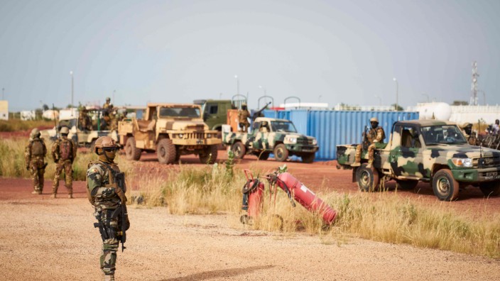 Mali: Soldaten in Mali: Seit einem Putsch 2012 konnte das Land sich nicht aus der Krise befreien.