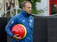 FC Bayern: Co-Trainer Hansi Flick beim Training