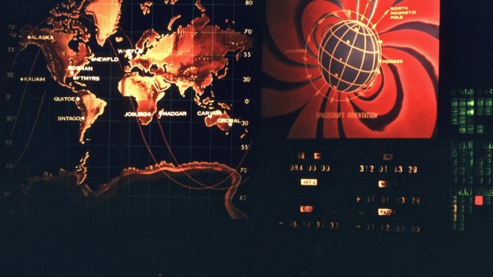 Satellit "Azur": Ein Blick ins Hauptquartier eines James-Bond-Bösewichts? Nein, so sahen Raumfahrt-Kontrollzentren 1969 wirklich aus.