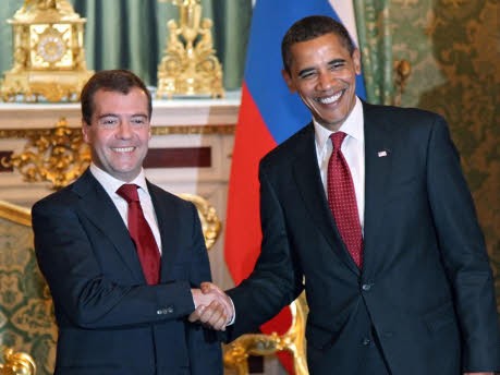 Medwedjew und Obama in Moskau, dpa