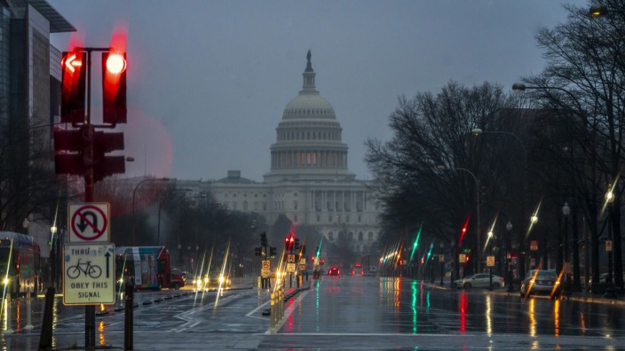 Washington: Kapitol im Regen