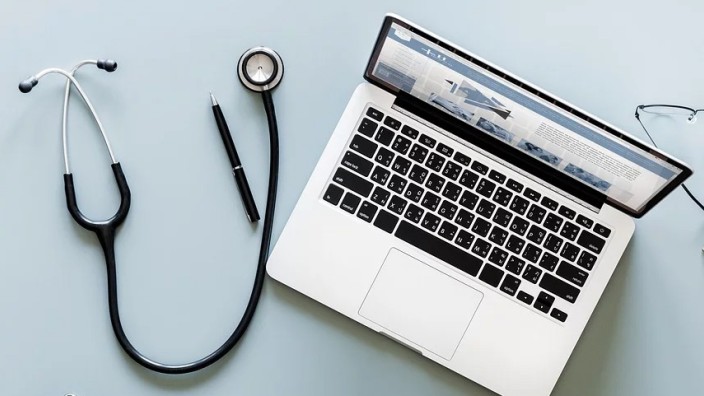 Datensicherheit bei Ärzten: In vielen Arztpraxen ist IT- und Datensicherheit ein großes Problem.