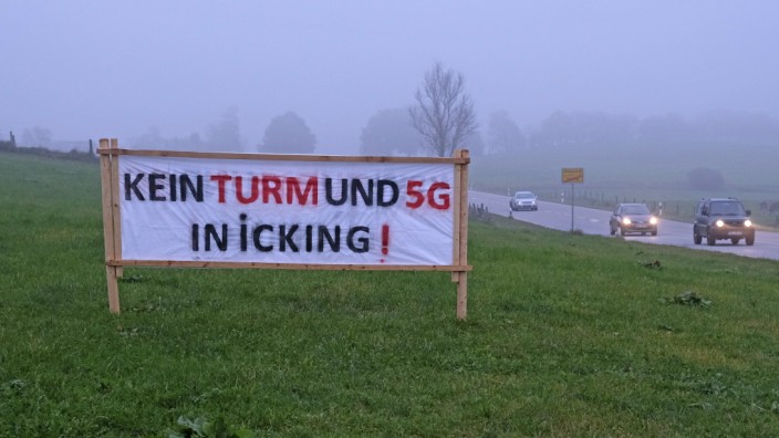 Plakat am Ortsrand von Icking zu 5G