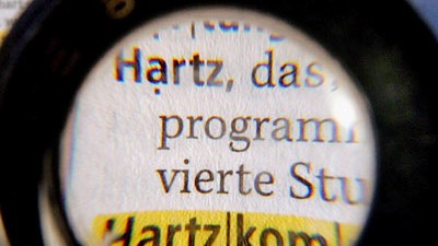 Hartz IV: Ein Wort mit so viel Bedeutung: Hartz IV hat der deutschen Gesellschaft die Grundsicherheit genommen.