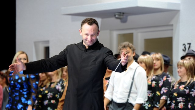 Szenario: Generalmusikdirektor Kirill Petrenko nach der umjubelten Opernpremiere am Montagabend.