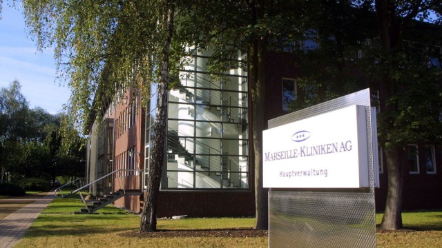 MK-Kliniken: Verwaltungsgebäude in Hamburg: Die MK-Kliniken AG veräußerte 19 über Deutschland verteilte Altenheim-Immobilien an ein französisches Unternehmen.