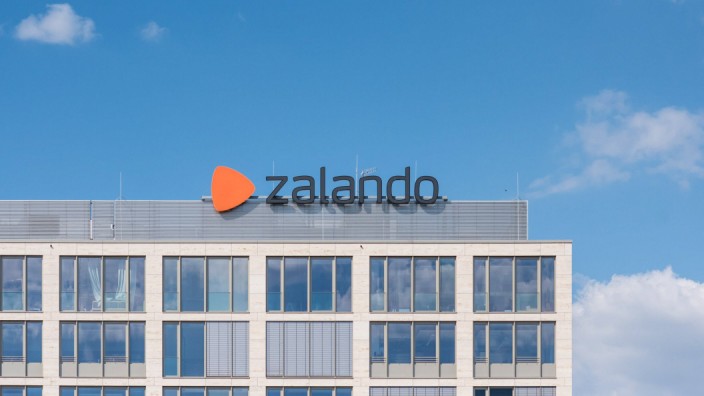 Berlin Wirtschaft Zalando Logo der Online Versandhandelsfirma Zalando in Berlin 23 6 2019 Berlin *