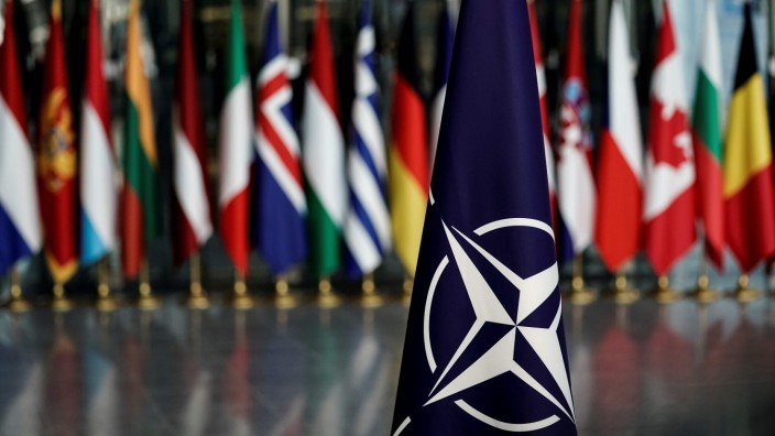 Umfrage: Die Bürger der Mitgliedsstaaaten sehen die Nato durchweg positiv. Die mit dem Bündnis einhergehenden Verpflichtungen werden jedoch nicht immer anerkannt.